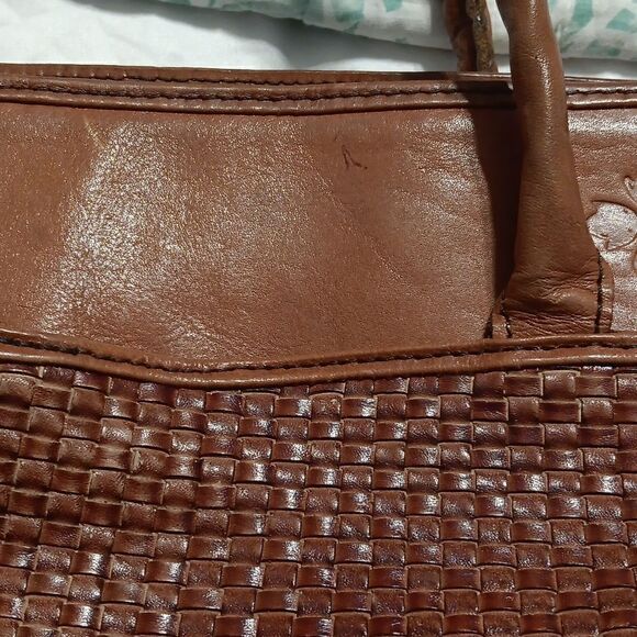 Patricia Nash  - Picture 8 of 10